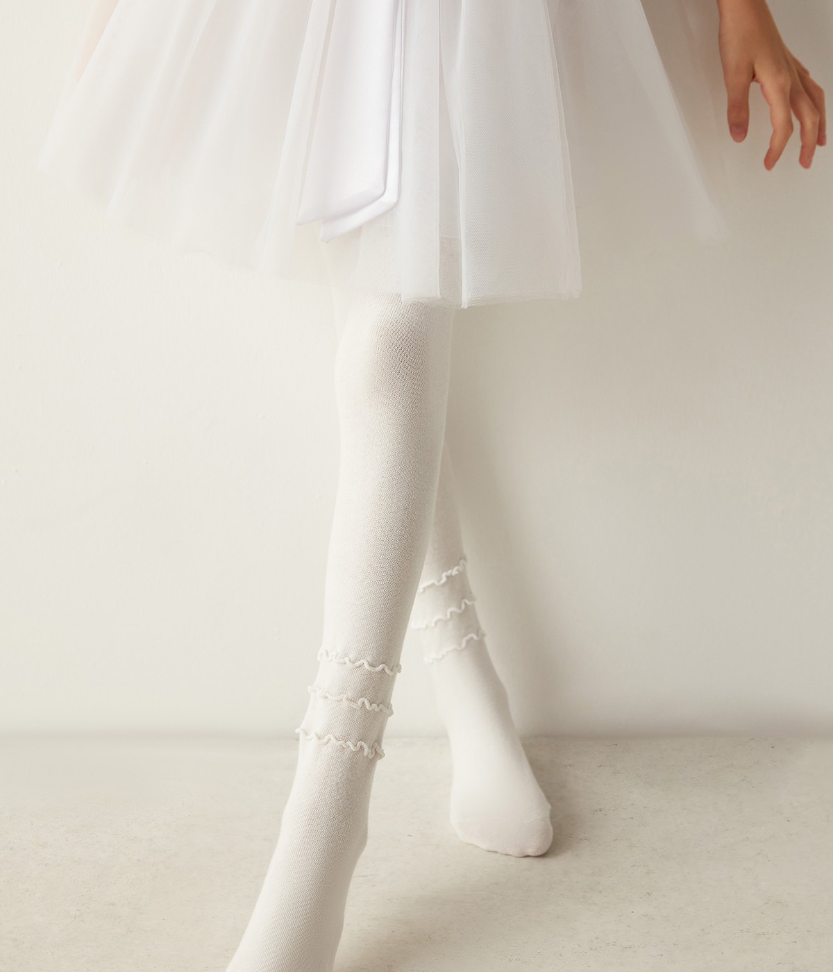 Ruffle Detailed Pantyhose