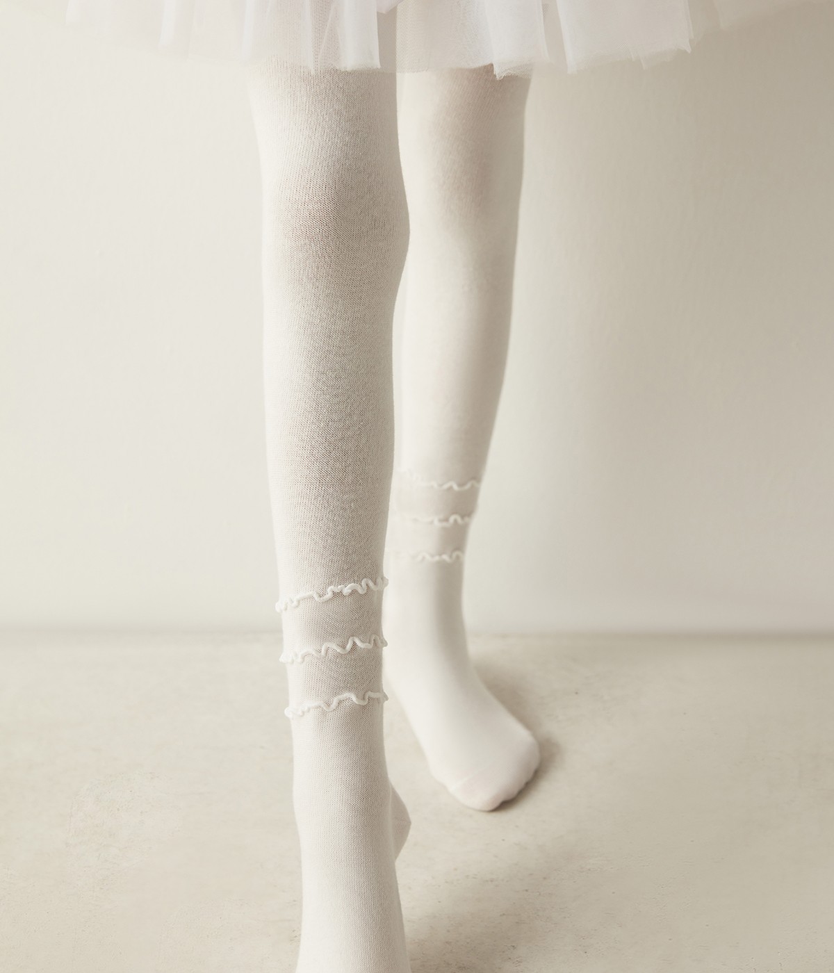 Ruffle Detailed Pantyhose